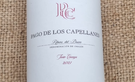 Red wine Ribera del Duero Pago de los Capellanes 2022